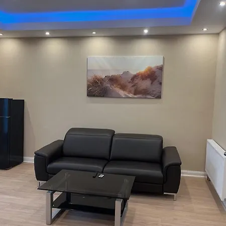 City Apartment *